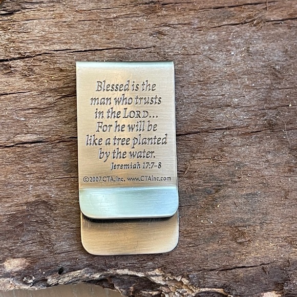 Silver Money Clip with Inspirational Engraving - Picture 3 of 4